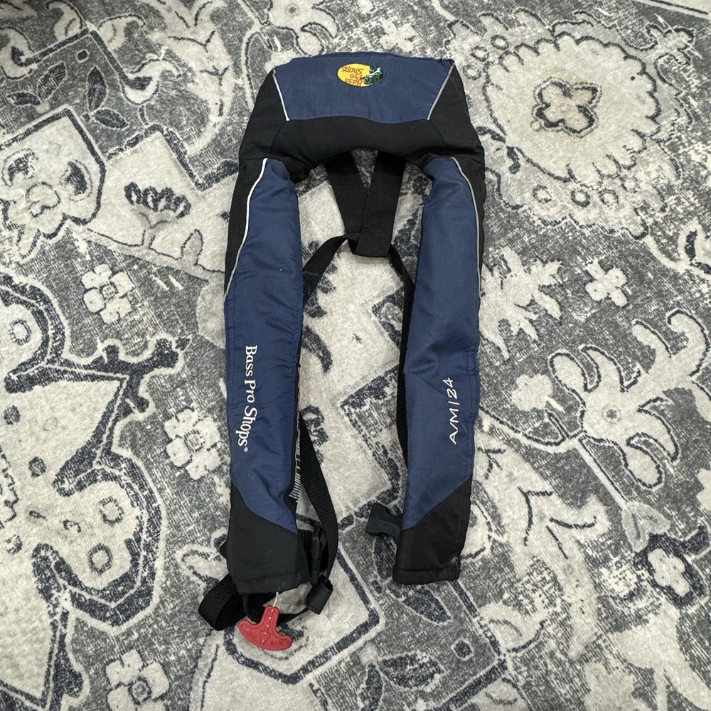 Bass Pro Shop Life Jacket Preserver Inflatable A/M24 Adult One Size Auto Manual